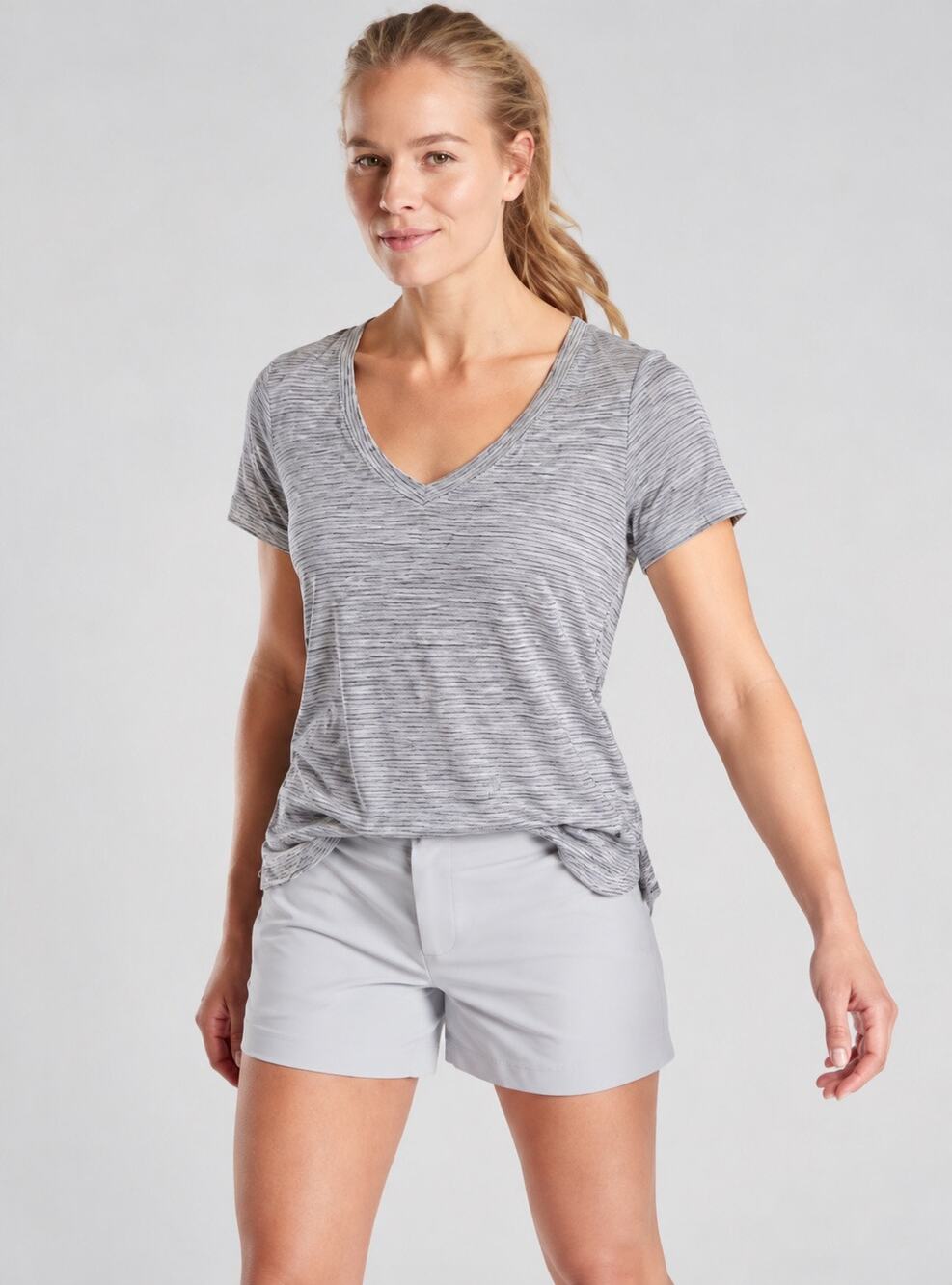 Athleta BREEZY SCOOP V TEE Lightweight Gray Stripe XL
